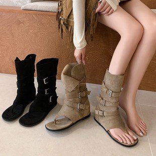 不二橘 夏天靴子女复古皮带扣绒面夹脚凉靴平底两穿堆堆靴中筒靴