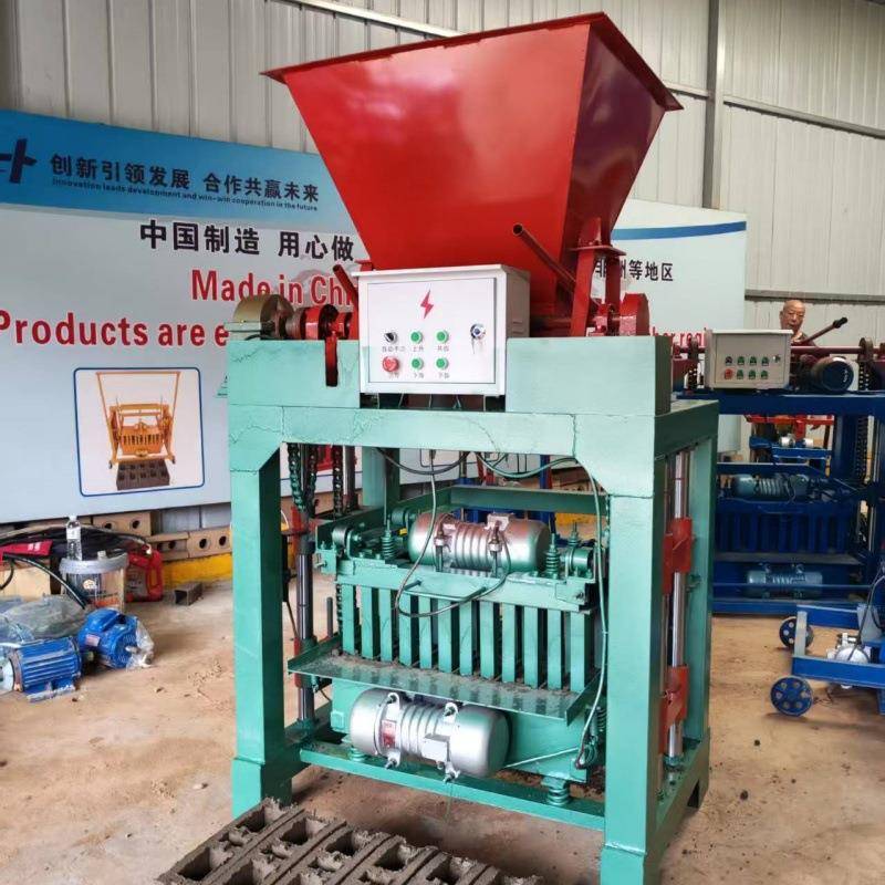 砖机免烧水泥制砖机面包砖六角空心护坡砖机非洲屋顶砖机实力厂家