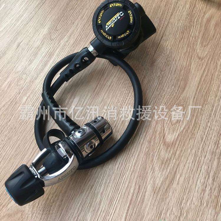 潜水调节器减压高压气体调节呼吸频率和通气量应急呼吸器