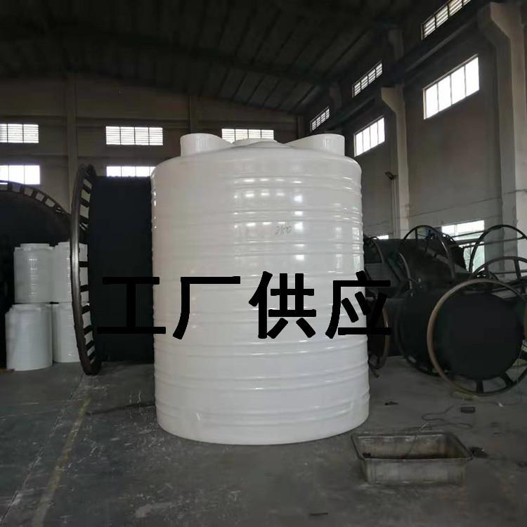 供应5吨10吨20吨30吨塑料储水罐 白色加水管塑胶水塔 运输桶