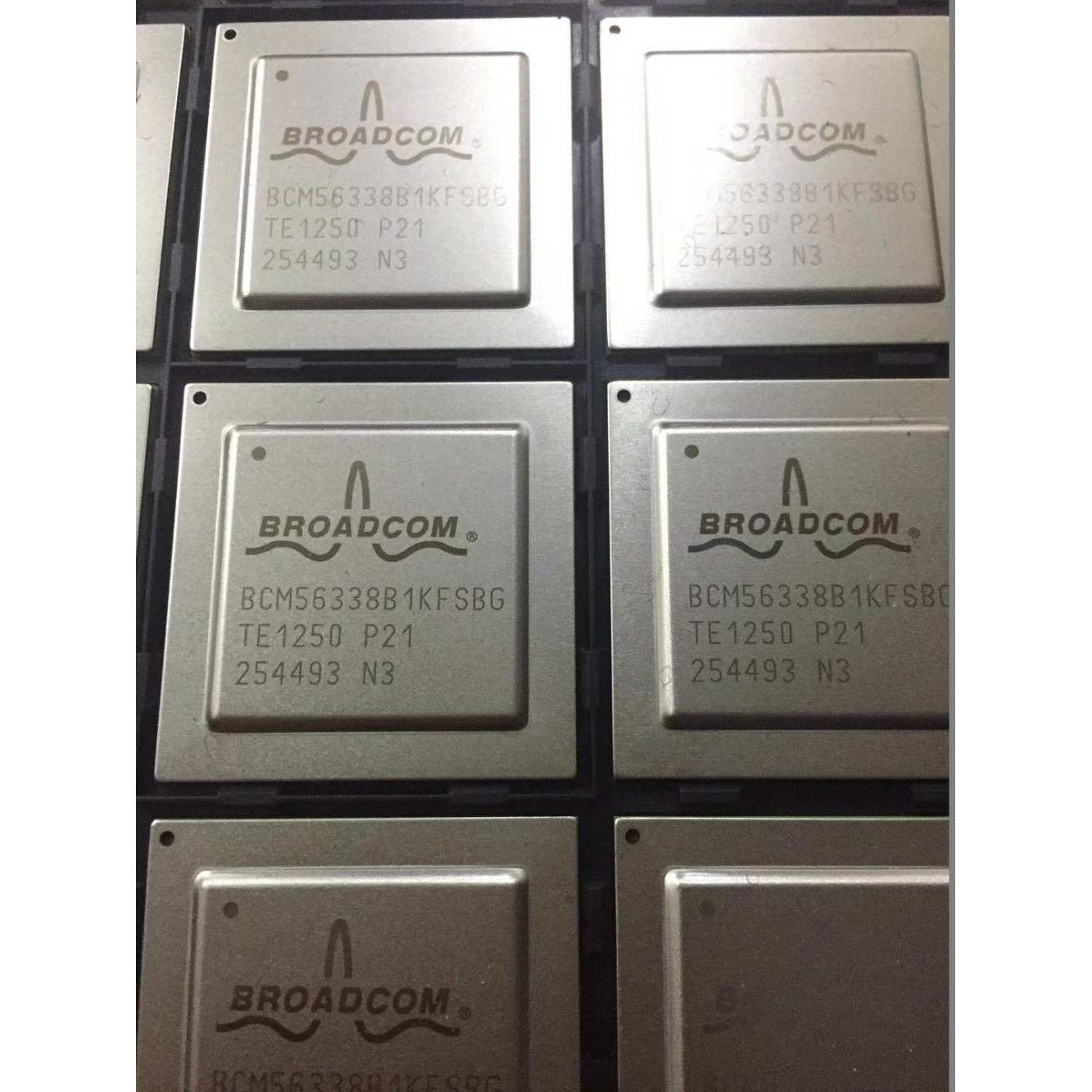 电子元器件【BD82NM70价格咨询为准BD82NM70 BA6208F- BGA