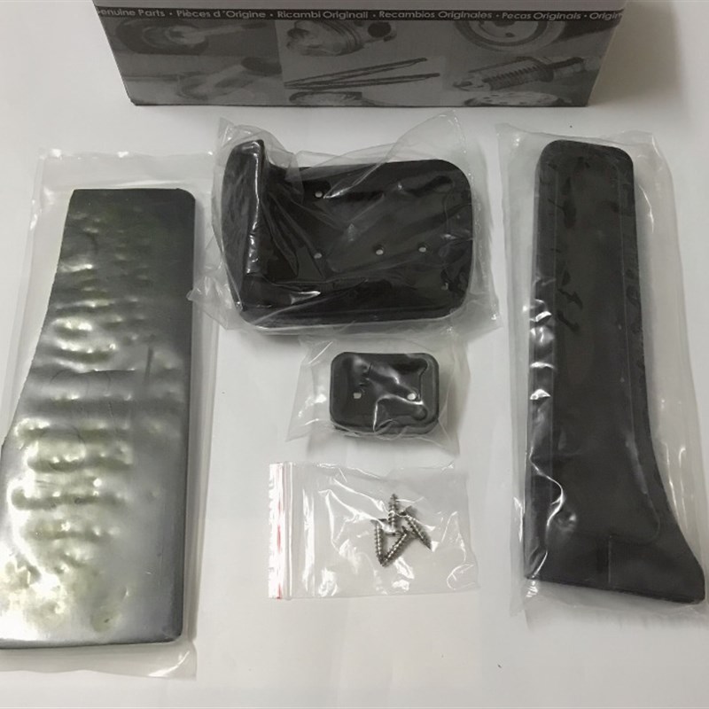 适用于新C E ML S GLC GLE CLA GLK GL级改装油门刹车脚踏板