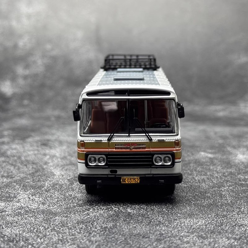 现货车影拾光e 1:64亚星JT663长途版客车合金公交巴士汽车模型车