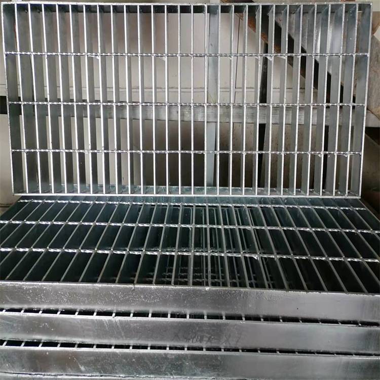 厂家直供热镀锌钢格板楼梯踏步格栅板平台花铁格栅板 量大优惠