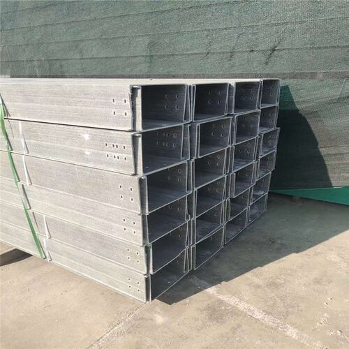 玻璃钢管箱310*190长春玻璃钢桥架多少钱电缆桥架安装规范标准