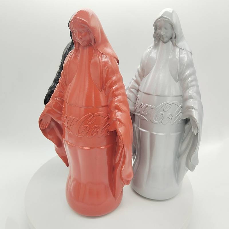 厂家直销可口可乐公仔人物摆件 家居办公桌面装饰品摆设 树脂摆件