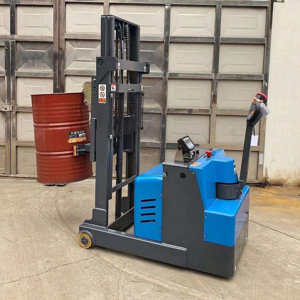 普尔夫油桶堆高车搬运车自走式液压油桶车电动鹰嘴升高车称重叉车