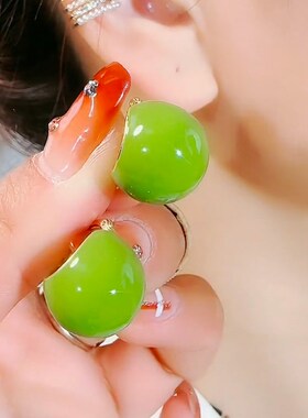 气质简约绿色耳扣耳环女2023年春季新款轻奢百搭高级感清新耳饰
