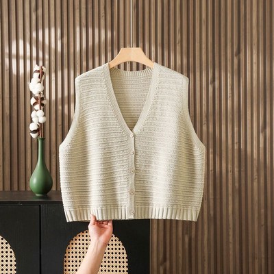 时髦春秋小个子马甲针织背心女款短款无袖毛衣开衫叠穿坎肩外搭