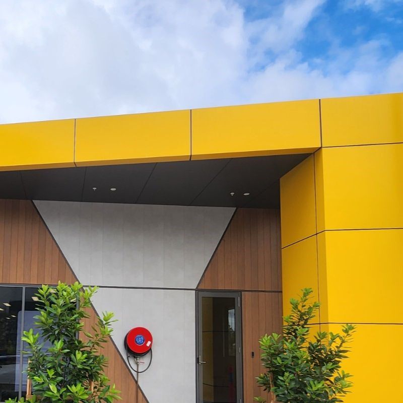 3mm幕墙吊顶铝面外墙板厂家高光亮面 铝塑板广告牌干挂板