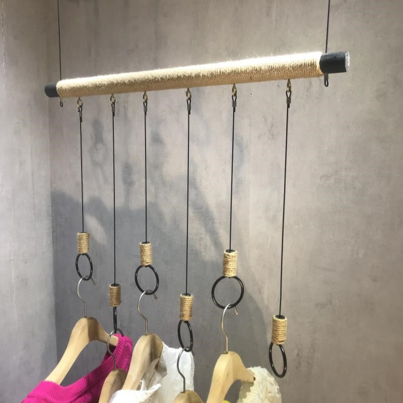 服装店吊环上墙展示架钢丝吊架麻绳复古实木壁挂童装货架衣架侧挂