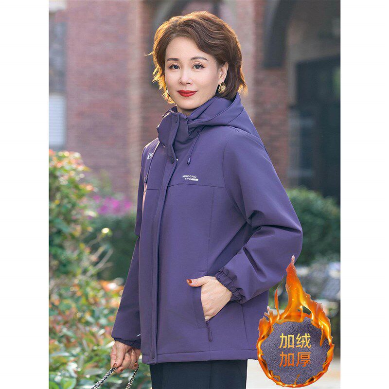 中年妈妈冬装外套加绒加厚2025新款中老年女装冬季冲锋衣保暖上衣
