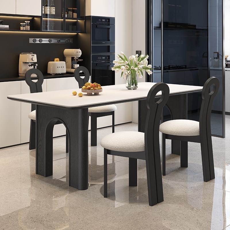 2025年新款意式极简轻奢小户型长方形家用岩板餐桌椅组合吃饭桌子