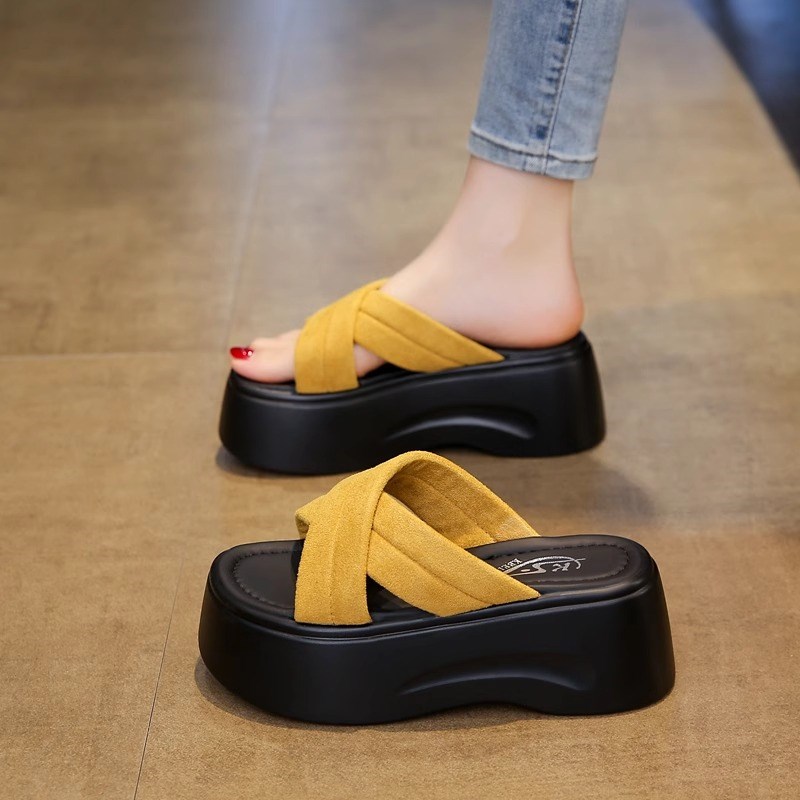 松糕厚底增高7厘米凉拖鞋女夏外穿2025新款女士高跟休闲沙滩凉鞋