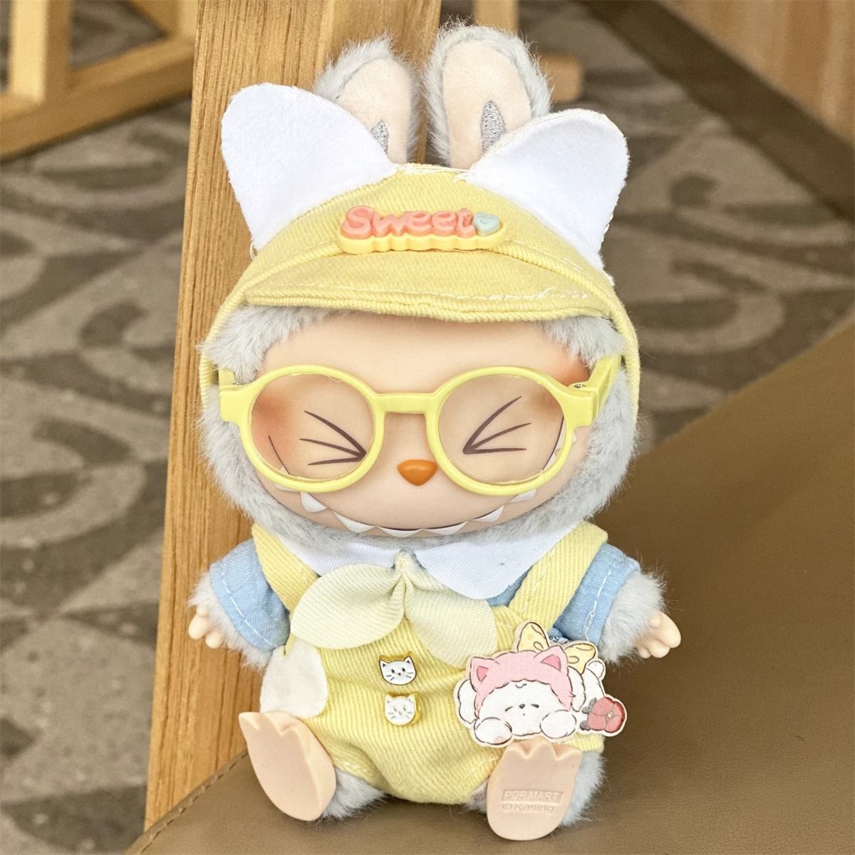 labubu娃衣17一体一二代拉布布马卡龙搪胶公仔挂件可爱替换衣服