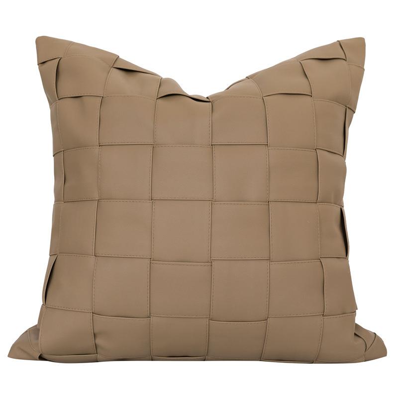 现代软装家居馆靠枕手工编织皮革压线抱枕浅咖色榻榻米沙发靠垫套