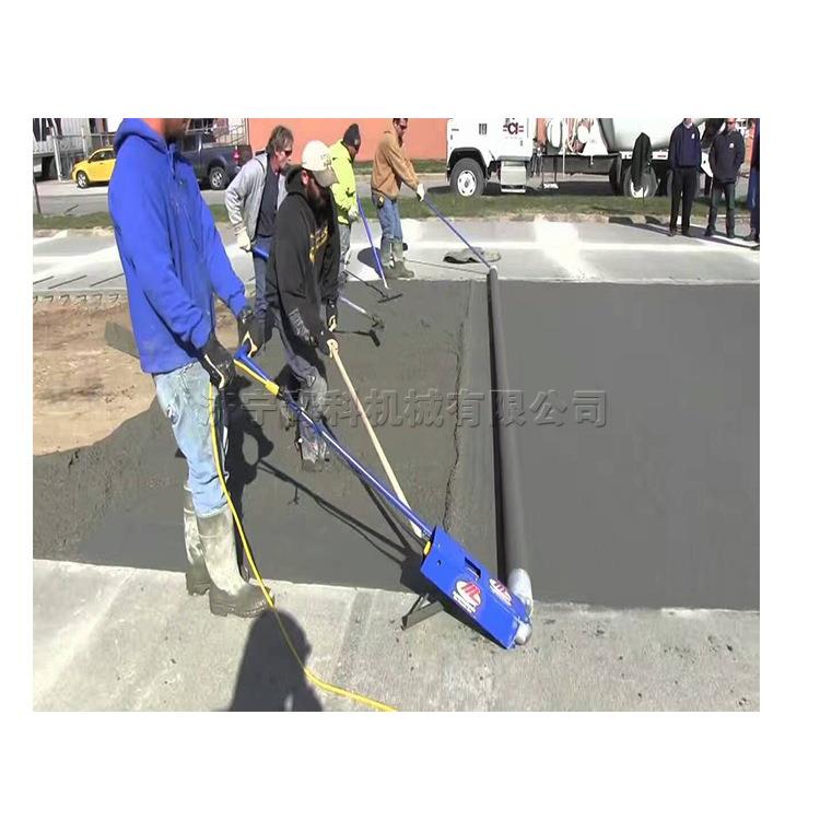 电动振动梁 手拉式滚平机 机场跑道施工平铺机 斜坡施工用摊铺机