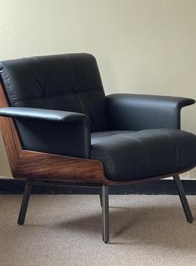 意式现代Minotti Daiki单人扶手椅实木皮艺沙发椅休闲椅