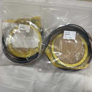 下6754 PC200 8180 7120 8气门室盖垫上6754