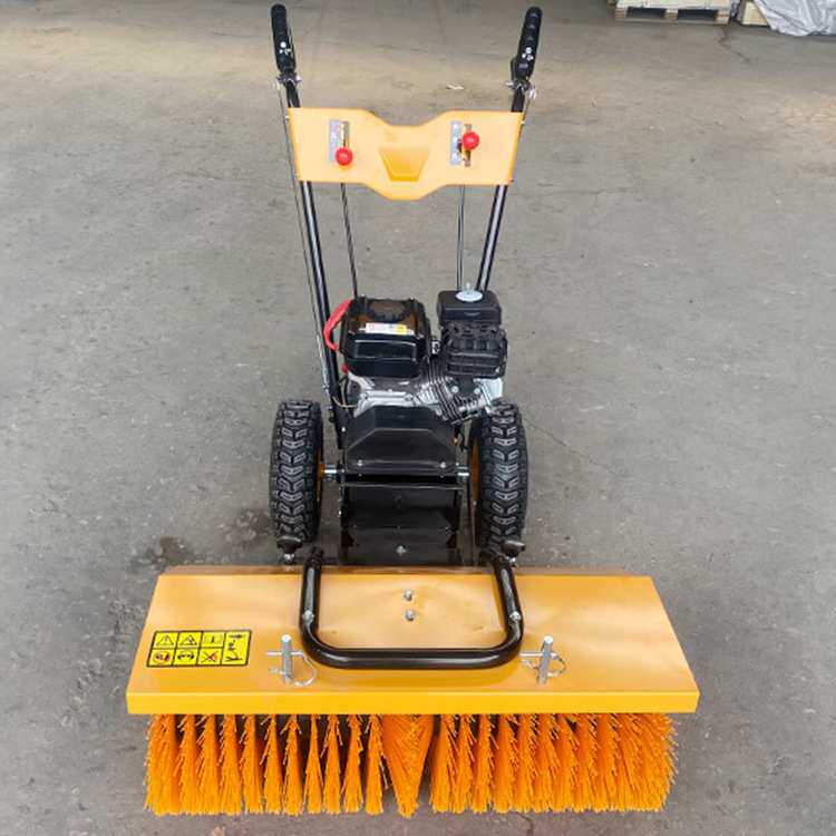市政街道路面滚刷清雪机自走式80型扫雪机冬季小区物业铲雪车