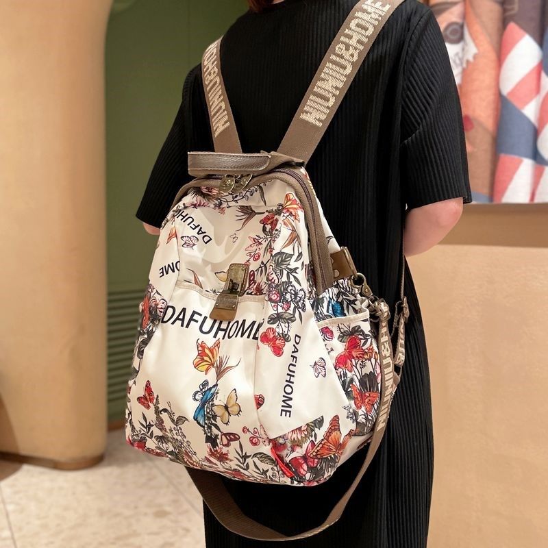 洋气轻便旅行双肩包女2024新款时尚女士背包女式牛津布旅游包夏季