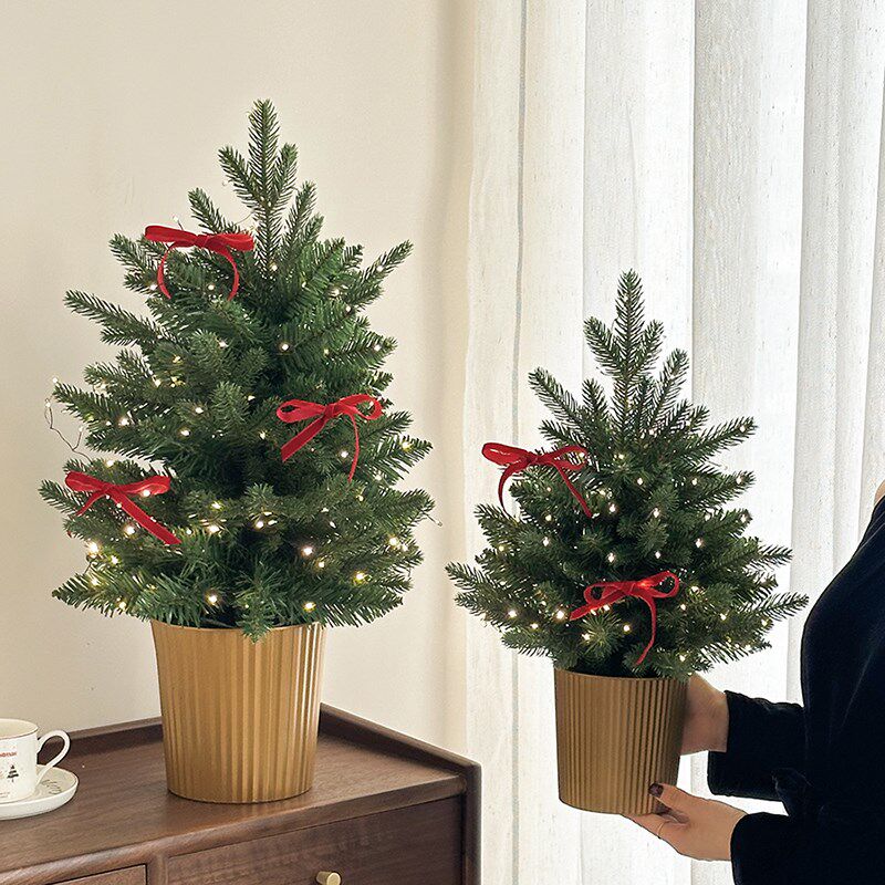 高级感新款圣诞树客厅迷你桌面摆件耶诞树圣诞礼物拍照道具装饰品