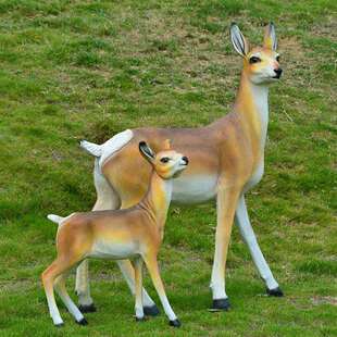 仿真羚羊摆件玻璃钢工艺品花园草地装饰品动物模型场景小品雕塑