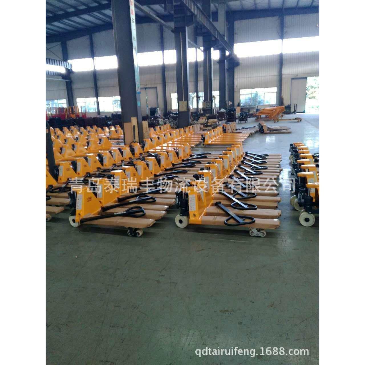 3吨手动液压托盘车整体式油缸大促销莱西城阳平度青岛叉车
