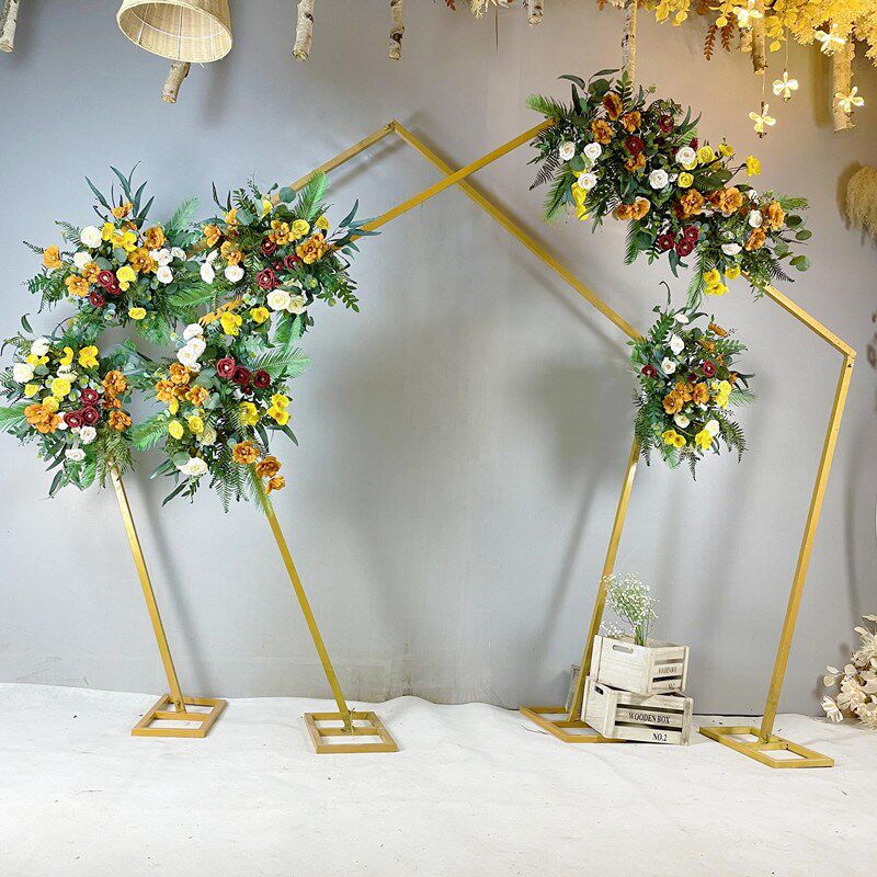 新款婚庆道具铁艺五边形几何拱门舞台装饰背景森系户外婚礼摆件