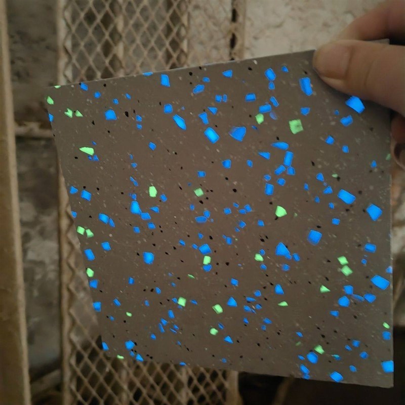 高亮夜光石10p斤透光石荧光石发光石水磨石用