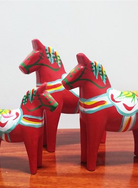 北欧原木彩绘 瑞典达拉木马木质创意招财红马家居V装饰品客厅摆件