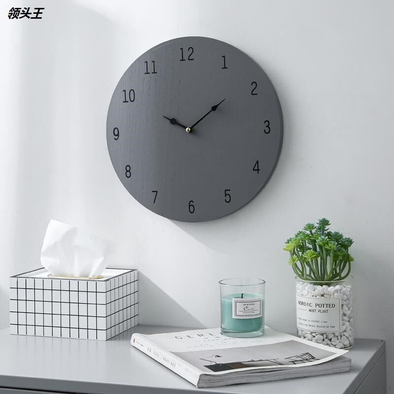 现代简约北欧风客厅挂钟家用钟表创意个性静音R轻奢时钟卧室挂表