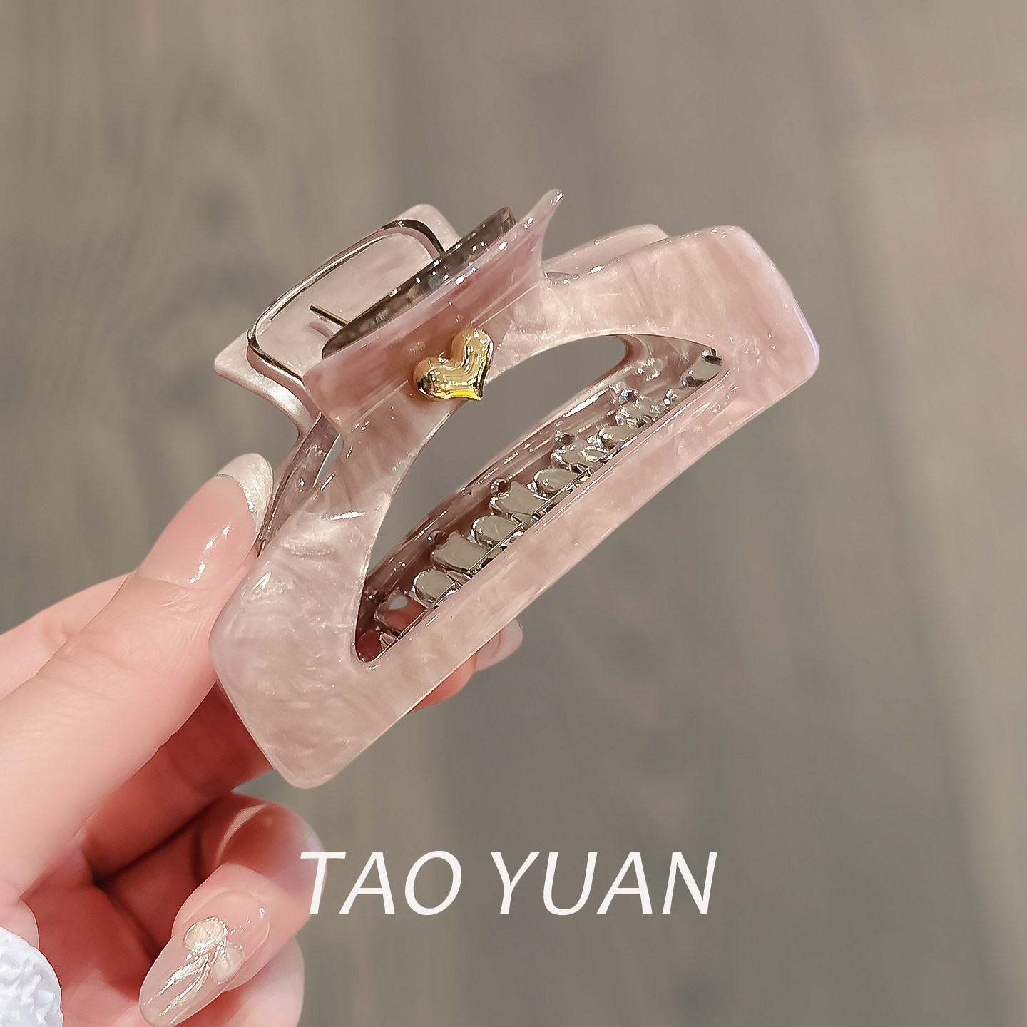 韩版闪粉亚克力爱心弧形抓夹女后脑勺高级感百搭盘发夹头饰鲨鱼夹
