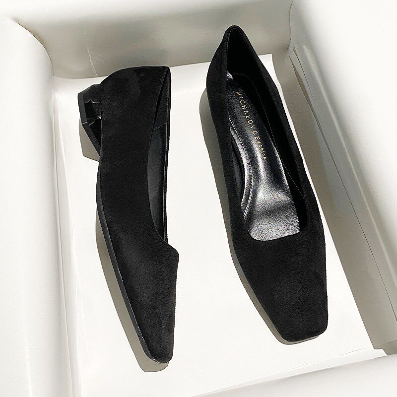 气质低跟黑色绒面高跟鞋女款2024年新款K软皮浅口粗跟方头通勤单