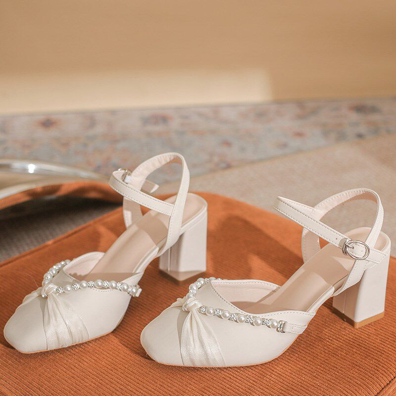 软皮高跟凉鞋包头粗跟大码女鞋41一43E胖脚宽春夏季小码单鞋31323