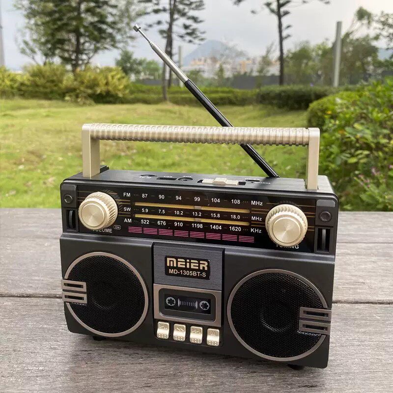 柏林之声通用手提三波段收音机蓝牙音箱太阳能可充电插卡音响