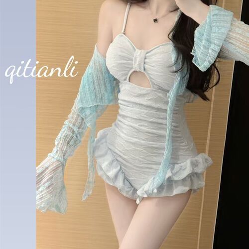 泳衣女新款高级感长袖连体显瘦甜美荷叶边小N胸保守遮肉度假泡温