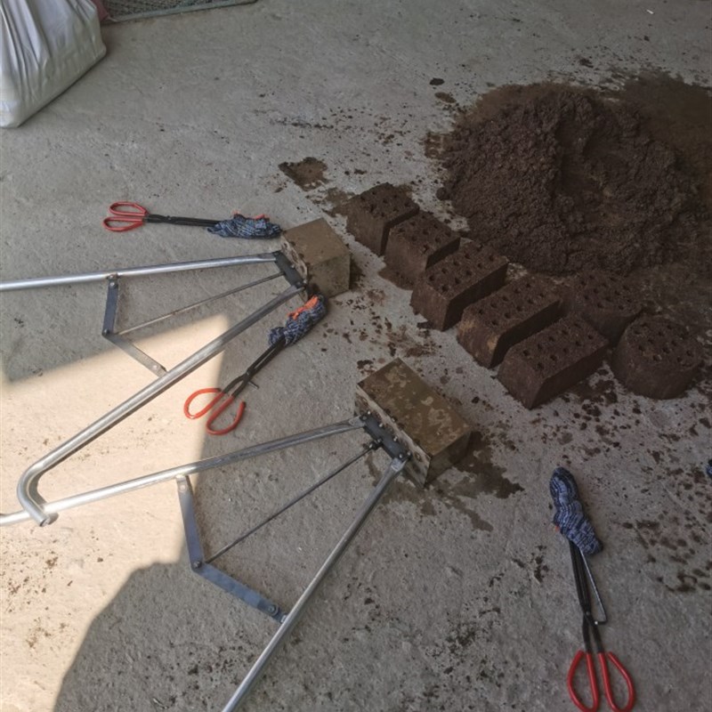 不锈钢桶牛粪块模具蜂窝煤模具正方形模具四方手压式羊粪块模具