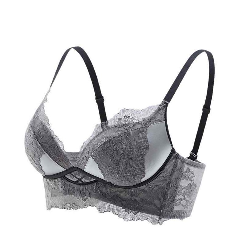 内衣女小胸聚拢加厚显大收副乳防下垂调整型蕾丝文胸罩内裤一套装