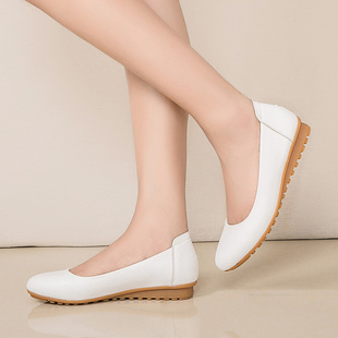 春软底防滑护士鞋白色圆头皮鞋小白鞋平底单鞋浅口女鞋医护工作鞋