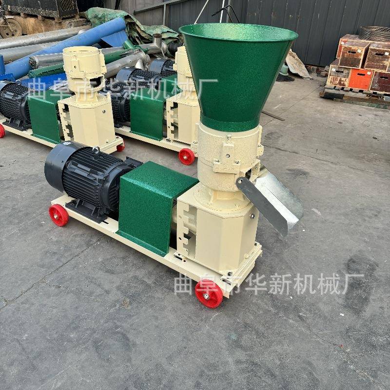 新款小型颗粒饲料机出料均匀不堵料干湿两用平模造料机各种型号