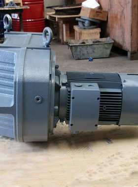 硬齿面齿轮减速器 FAF77-85.52-2.2KW减速机 价格合理