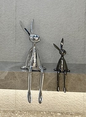 2025轻奢高级感电p镀坐姿兔子摆件酒柜电视柜玄关壁龛开放格装饰