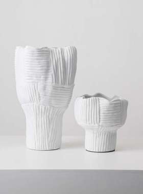北欧陶瓷高脚花瓶白色客厅插花餐桌面装饰花器样板房家居软装摆件