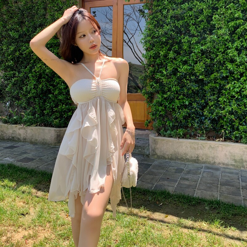泳衣女仙女范裙式连体o高级感显瘦遮肉夏季度假不规则裙摆保守泳