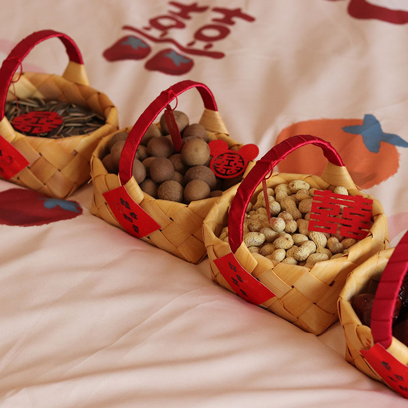 稻草兔兔早生贵子篮子结婚庆用品婚房布置装饰压牀娃娃摆件收纳提