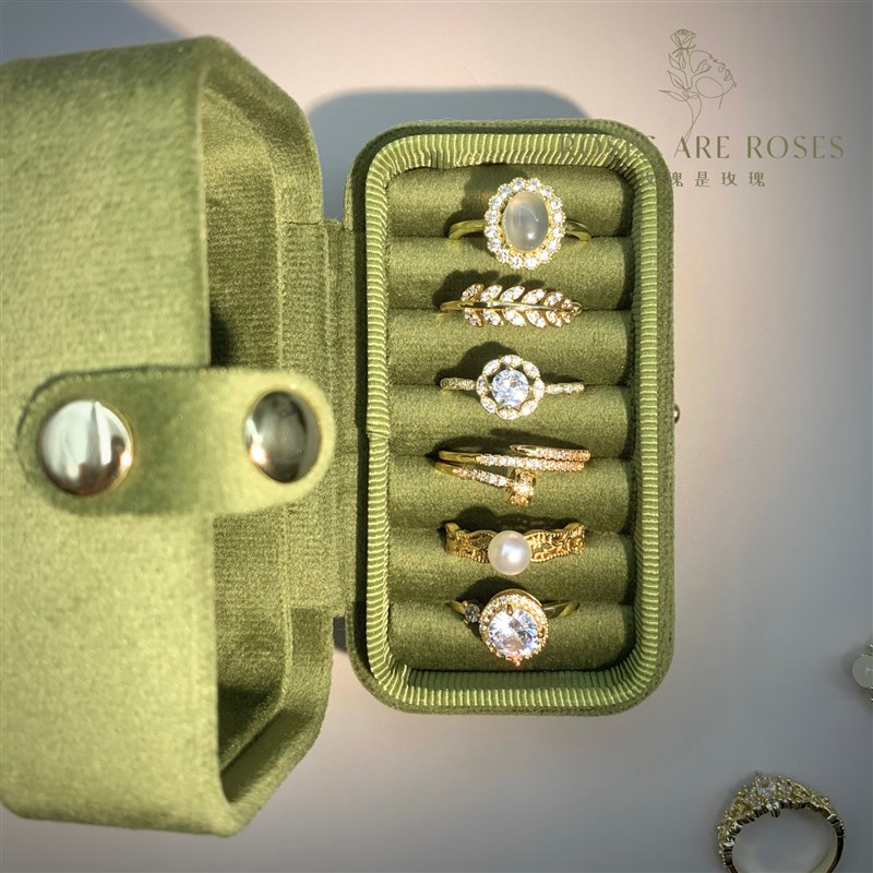 高档天鹅绒布戒指收纳盒迷你便携小精H致复古手工制作首饰盒大容