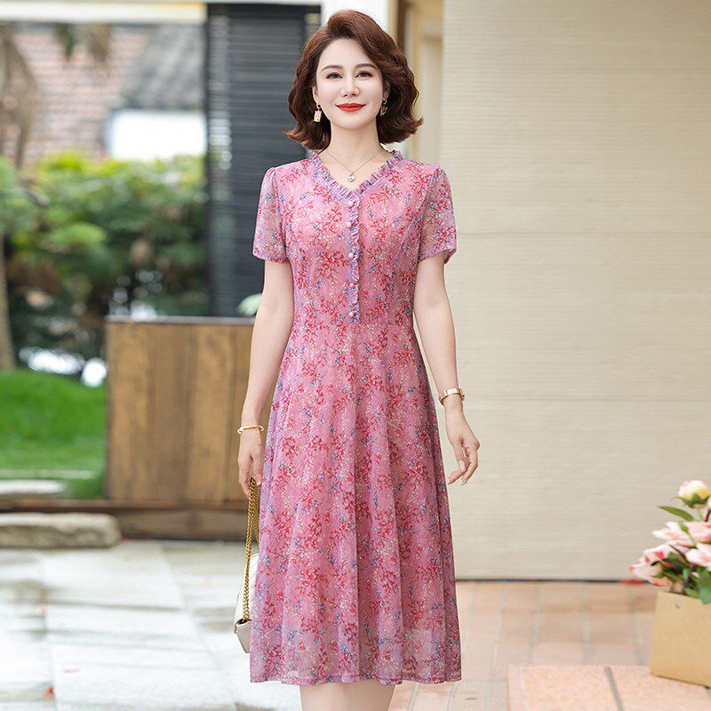 年轻妈妈夏装款时尚碎花连衣裙四五十岁中年女士洋气短袖气质裙子
