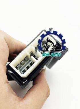 斗山挖掘机雨刮继电器适用DX55/DX60/75/80 300611-00271/24V