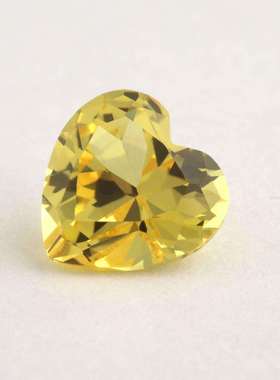 厂家桃心合成黄宝石心形彩色宝石梧州人工宝石人造黄宝石裸石